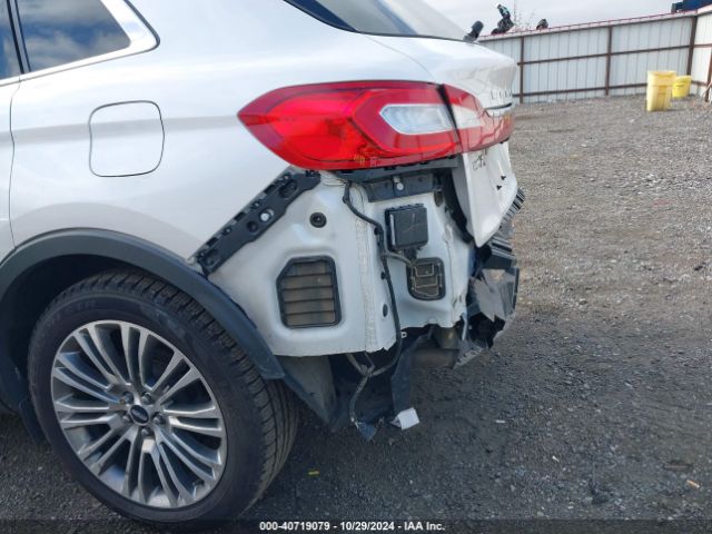 2LMPJ8LR8HBL15949 Lincoln Mkx Reserve