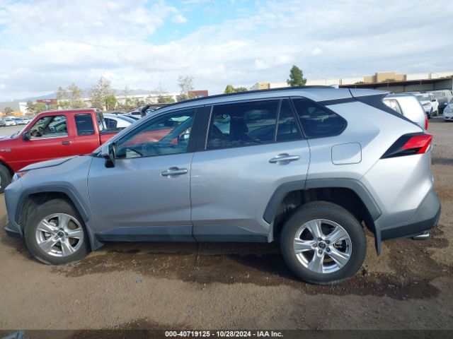 2T3W1RFV8MC157096 Toyota Rav4 Xle/xle Premium