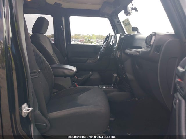 1C4BJWDG8HL651046 Jeep Wrangler Unlimited Big Bear 4x4