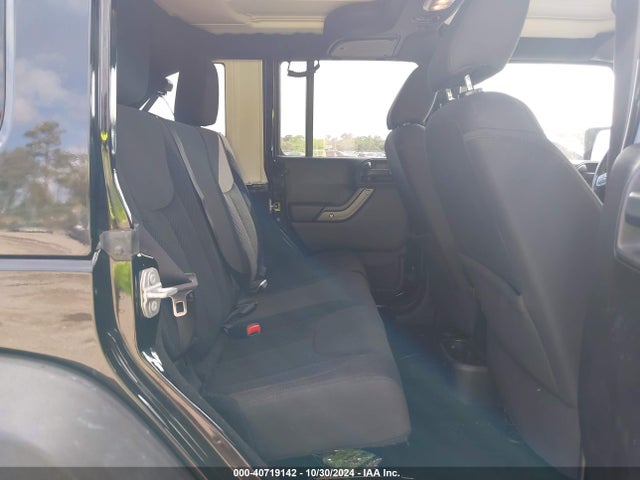 1C4BJWDG8HL651046 Jeep Wrangler Unlimited Big Bear 4x4