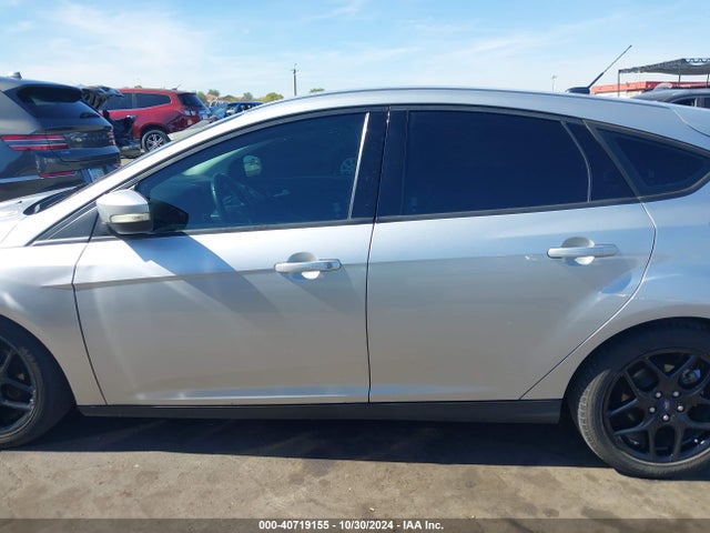 Ford FOCUS SE 2016 1FADP3K23GL307254 Image 14