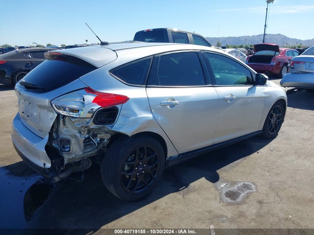 Ford FOCUS SE 2016 1FADP3K23GL307254 Image 4