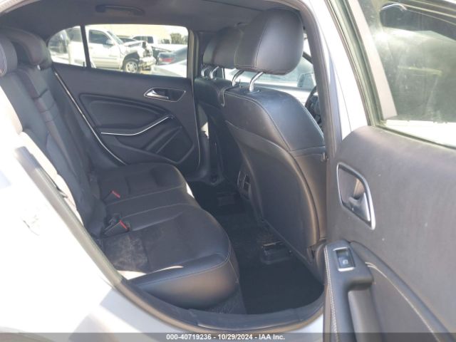 WDCTG4GB3JJ418372 Mercedes-Benz Gla 250 4matic