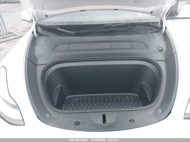 2022 TESLA MODEL Y 7SAYGDEE7NF443770 Photo 9