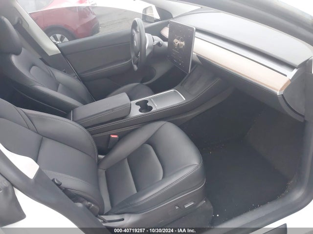 2022 TESLA MODEL Y 7SAYGDEE7NF443770 Photo 4