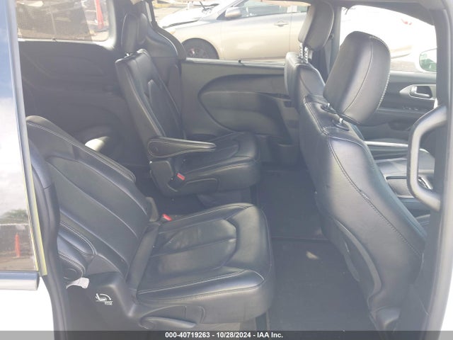 Chrysler Pacifica Touring L 2022 2C4RC1BG1NR150999 Image 8