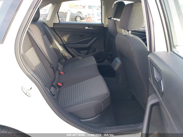 3VWNM7BU0NM020740 Volkswagen 1.5 tsi