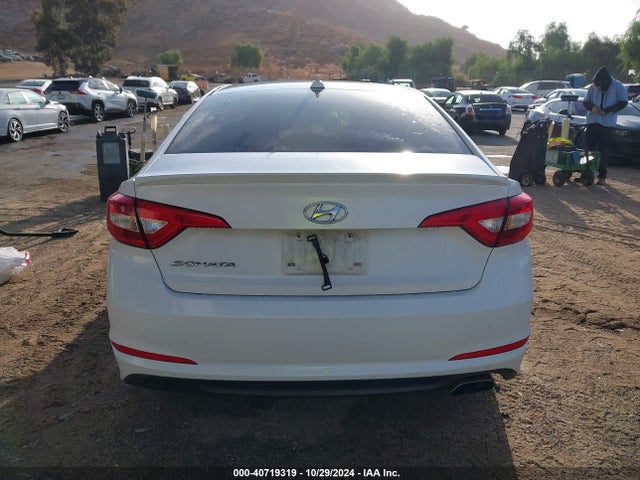 Hyundai Sonata 2017 5NPE24AF2HH561633 Image 16