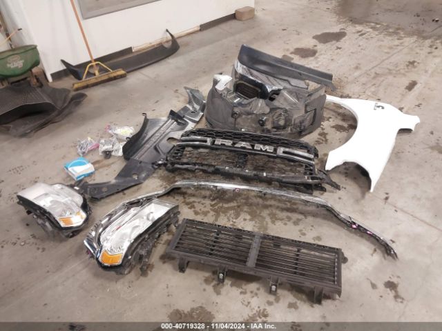 3C6UR5HL1RG236126 RAM 2500 Tradesman  4x4 8' Box