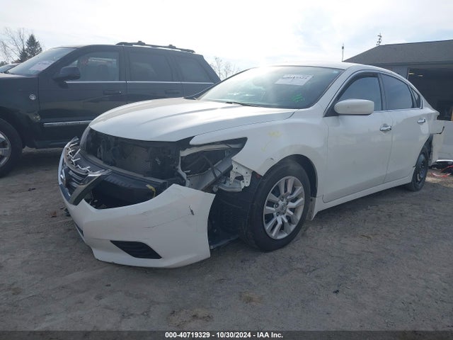 Nissan Altima 2.5 S 2016 1N4AL3AP7GC180617 Image 2