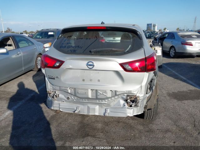 JN1BJ1CPXKW240986 Nissan Rogue Sport S