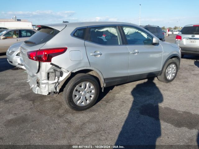 JN1BJ1CPXKW240986 Nissan Rogue Sport S