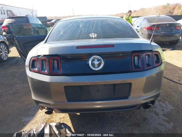 Ford Mustang V6 2014 1ZVBP8AM8E5329833 Image 17