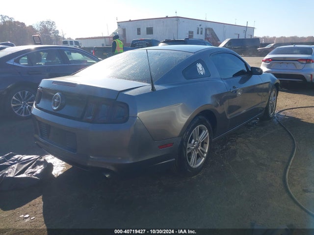 Ford Mustang V6 2014 1ZVBP8AM8E5329833 Image 4
