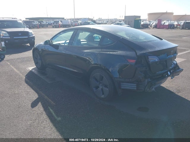 2023 TESLA MODEL 3 5YJ3E1EA8PF454336 Photo 2