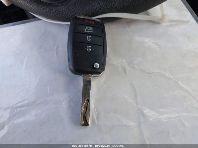KNDCB3LC4H5047884 KIA NIRO FE
