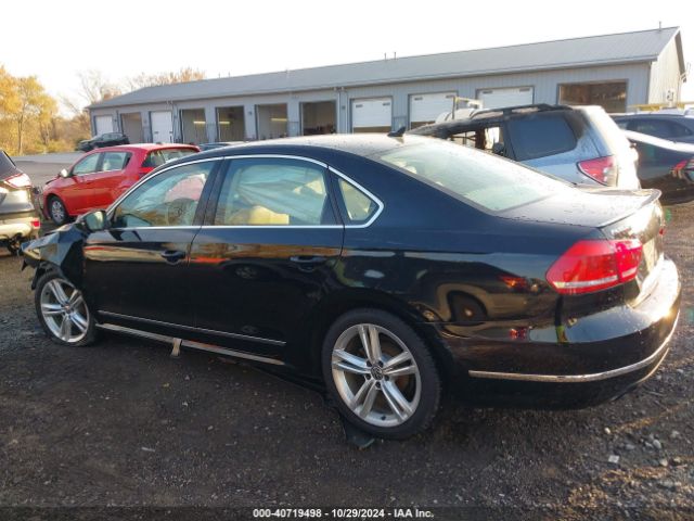 1VWBT7A32FC030011 Volkswagen Passat 1.8t Se