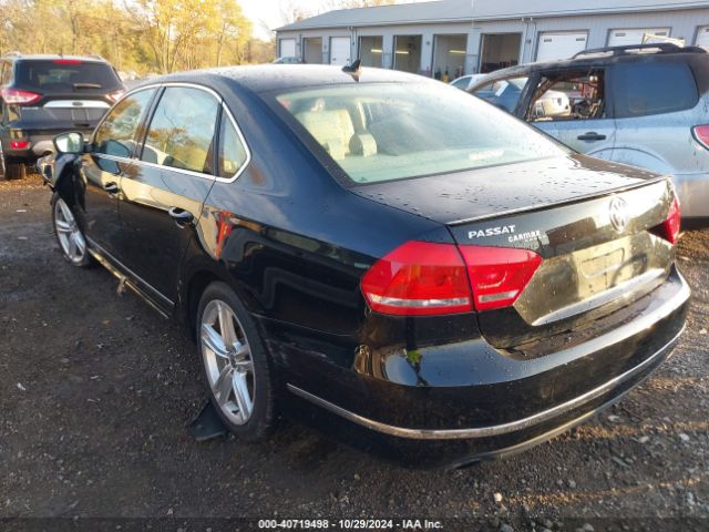 1VWBT7A32FC030011 Volkswagen Passat 1.8t Se