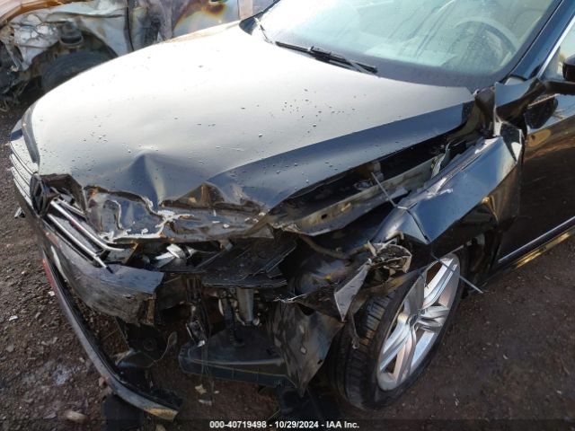 1VWBT7A32FC030011 Volkswagen Passat 1.8t Se