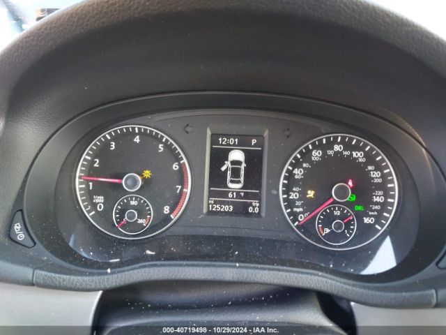 1VWBT7A32FC030011 Volkswagen Passat 1.8t Se
