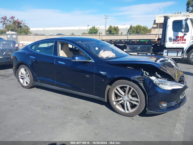 2013 TESLA MODEL S 5YJSA1CG0DFP09345 Photo 0
