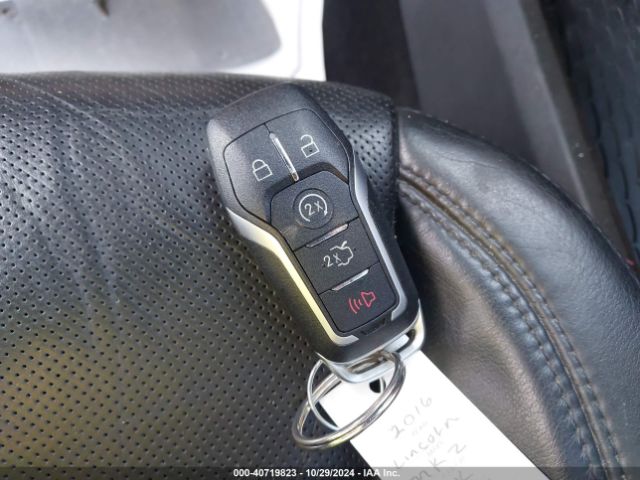 2LMTJ8LR0GBL42205 Lincoln Mkx Reserve