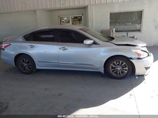 Nissan Altima 2.5 S 2015 1N4AL3APXFN351461 Image 13