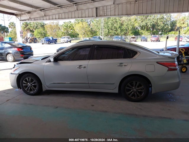 Nissan Altima 2.5 S 2015 1N4AL3APXFN351461 Image 14