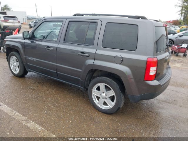 1C4NJPBB3GD640880 Jeep Patriot Sport