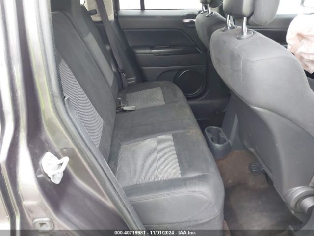 1C4NJPBB3GD640880 Jeep Patriot Sport