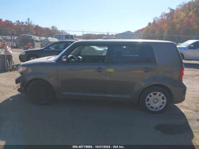 Scion XB 2015 JTLZE4FE2FJ068293 Image 14