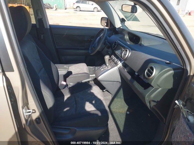 Scion XB 2015 JTLZE4FE2FJ068293 Image 5