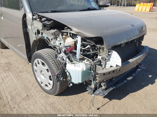 Scion XB 2015 JTLZE4FE2FJ068293 Image 6