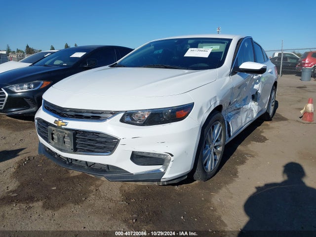 Chevrolet MALIBU LT 2018 1G1ZD5ST1JF170794 Image 2