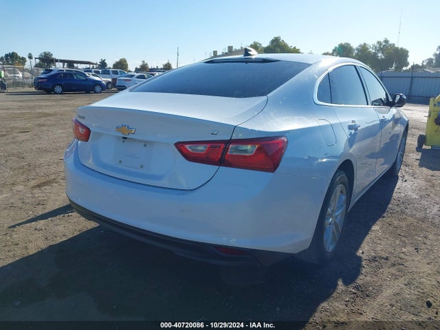 Chevrolet MALIBU LT 2018 1G1ZD5ST1JF170794 Image 4