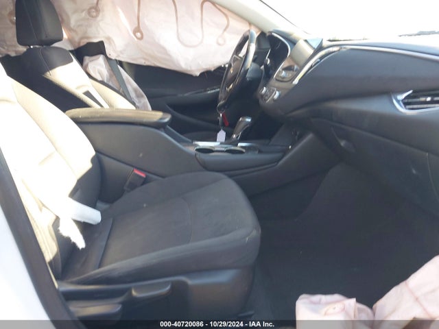 Chevrolet MALIBU LT 2018 1G1ZD5ST1JF170794 Image 5