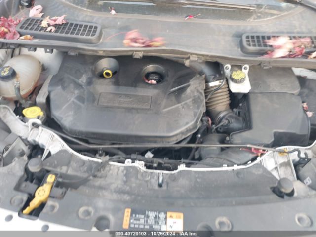 1FMCU0J94HUA60605 Ford Escape Titanium