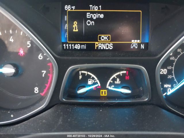1FMCU0J94HUA60605 Ford Escape Titanium