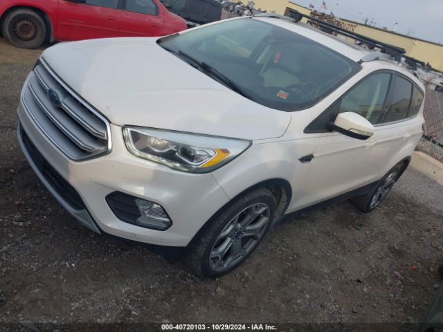 1FMCU0J94HUA60605 Ford Escape Titanium