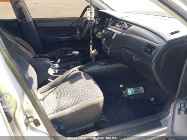 2002 MITSUBISHI LANCER JA3AJ86E12U060401 Photo 4