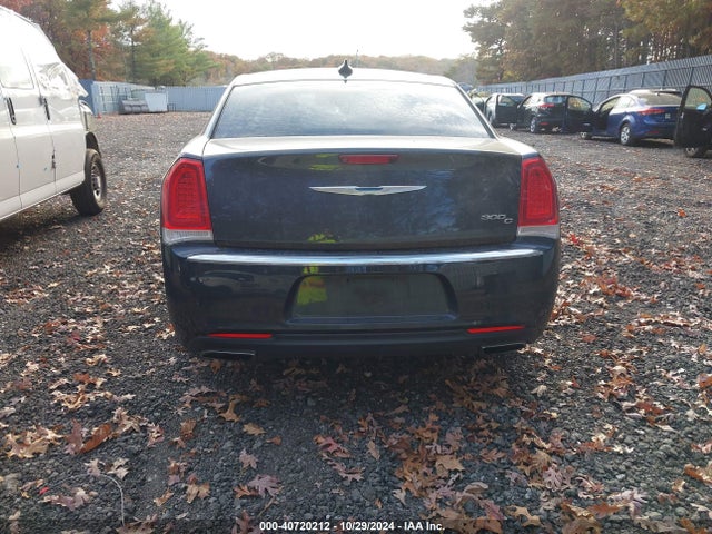 Chrysler 300C 2017 2C3CCAEGXHH552147 Image 16