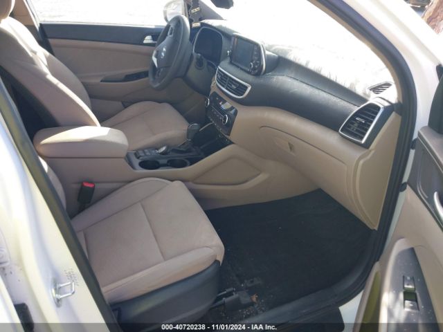 KM8J33A4XLU271168 Hyundai Tucson Value