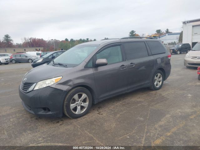 5TDKK3DC0ES440863 Toyota Sienna Le V6 8 Passenger