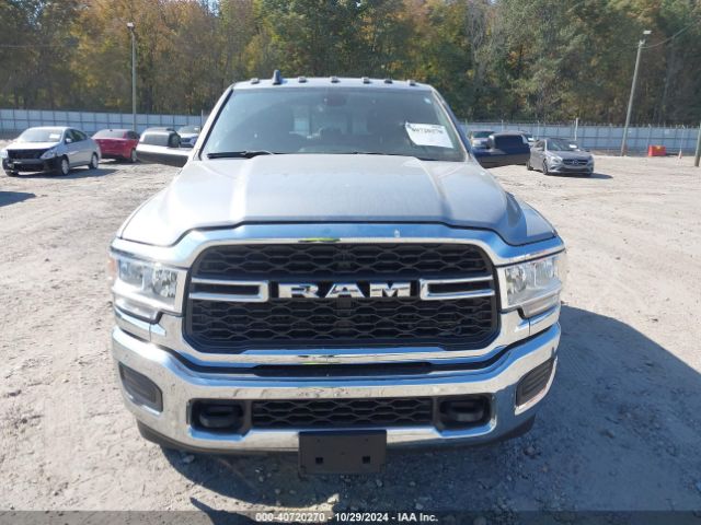 3C6UR5CL6NG193324 RAM 2500 Tradesman  4x4 6'4 Box
