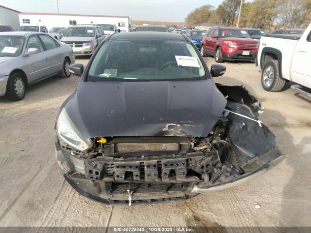 1FADP3K22HL205445 Ford FOCUS SE