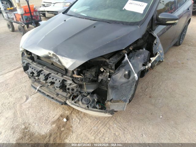 1FADP3K22HL205445 Ford FOCUS SE