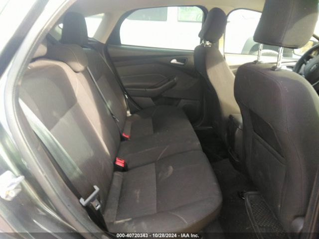 1FADP3K22HL205445 Ford FOCUS SE