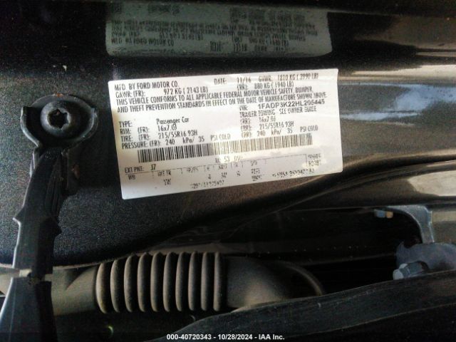1FADP3K22HL205445 Ford FOCUS SE