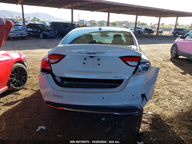 1C3CCCCB8FN558102 Chrysler 200 C