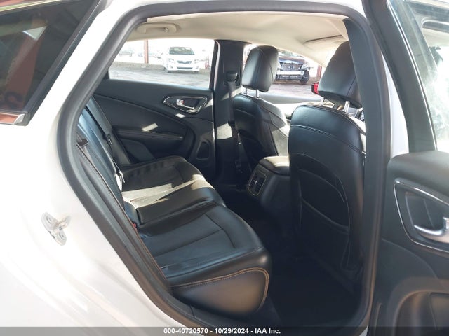 1C3CCCCB8FN558102 Chrysler 200 C